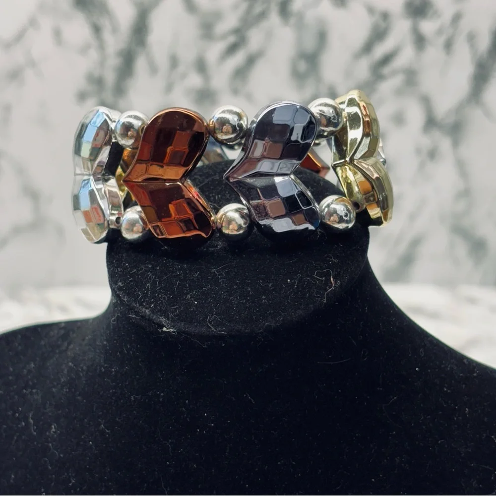 Chic Heart Charm Bracelet in Silver, Gold, and Brown Expansion